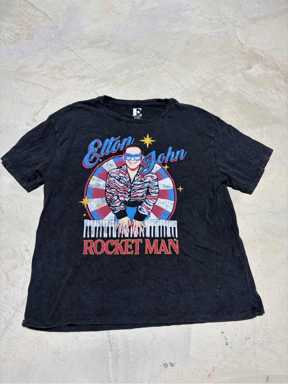 Elton John Rocket Man Graphic Tee Black Medium
